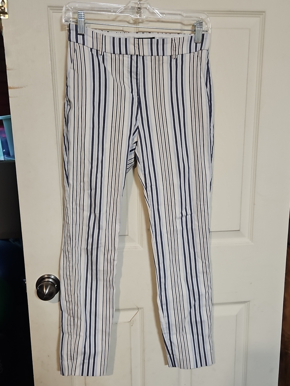 EXPRESS STRIPED MID RISE COLUMNIST ANKLE PANT: GUC: SIZE 2R